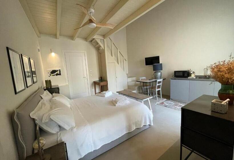 سوئیت با تخت بزرگ, Luleccio