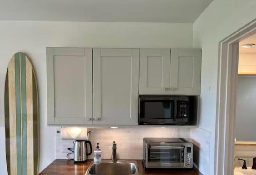 ビュー有りのスタンダードワンルーム, Prime Location! Walk To Beach, Shops & Dining!