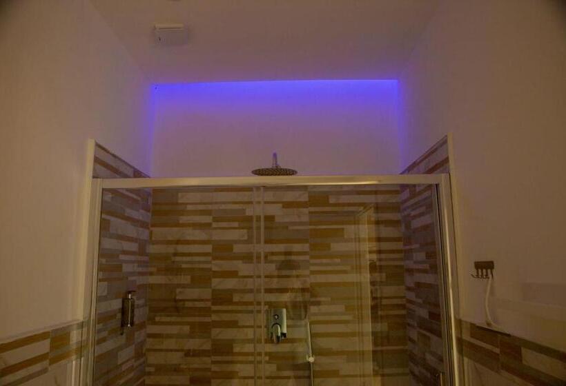 חדר סופריור לארבעה, Quinto Apartments