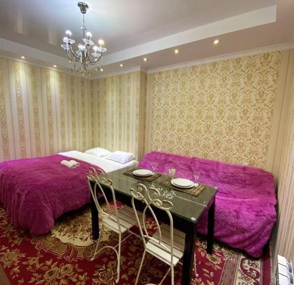استودیوی استاندارد, Urbanview Studio