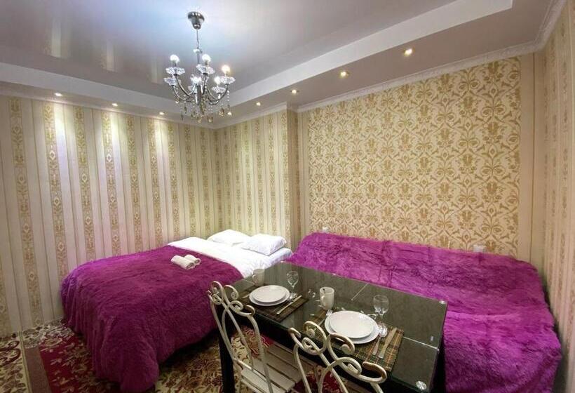 استودیوی استاندارد, Urbanview Studio