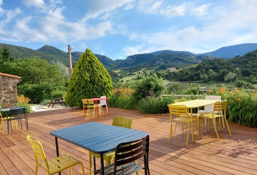 غرفة قياسية مزوَّدة بتراس, Auberge De Miélandre