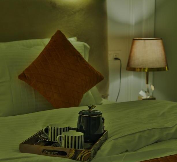 Camera Deluxe Letto King, Victorian Elegance Luxury Stays