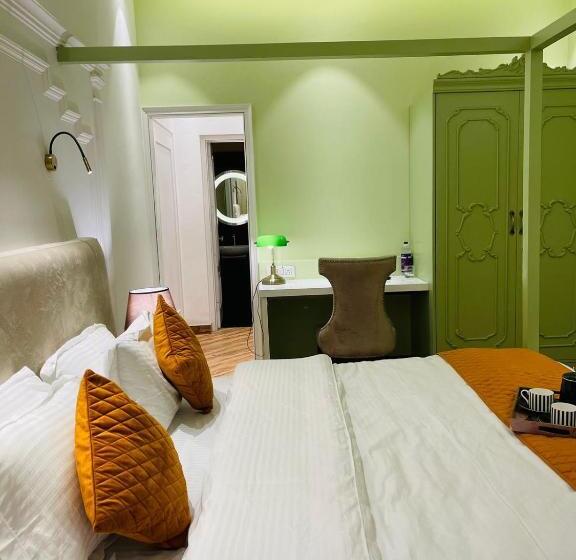 Camera Deluxe Letto King, Victorian Elegance Luxury Stays