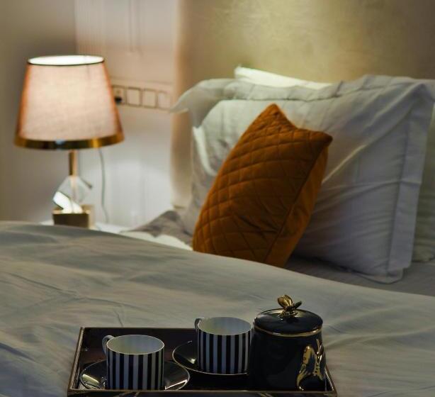 Camera Deluxe Letto King, Victorian Elegance Luxury Stays