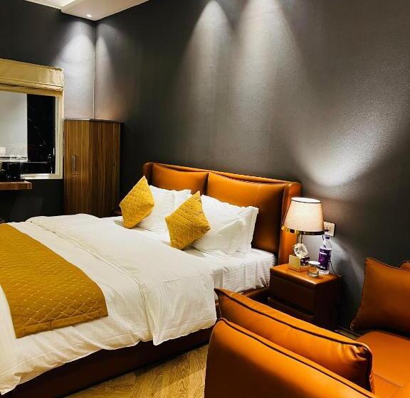 Camera Deluxe, Victorian Elegance Luxury Stays