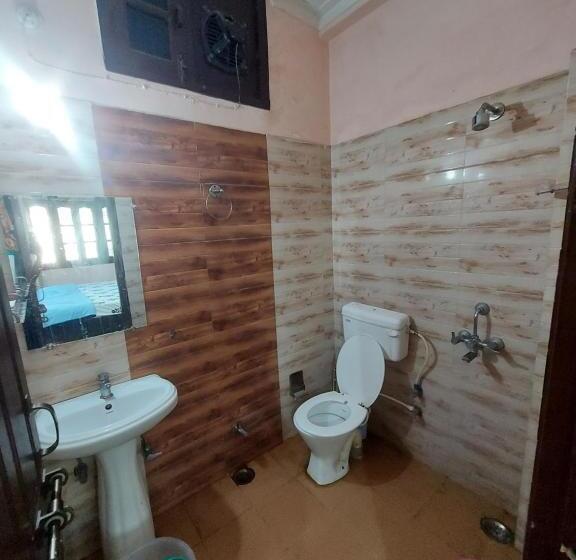 2 Bedroom Apartment, Ensquare Hostel With Kitchen, Rooftop Cafe, Live Music