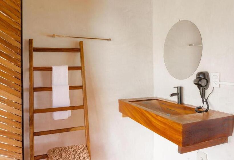 إستوديو قياسى سرير كينج, Aldea Mizúl