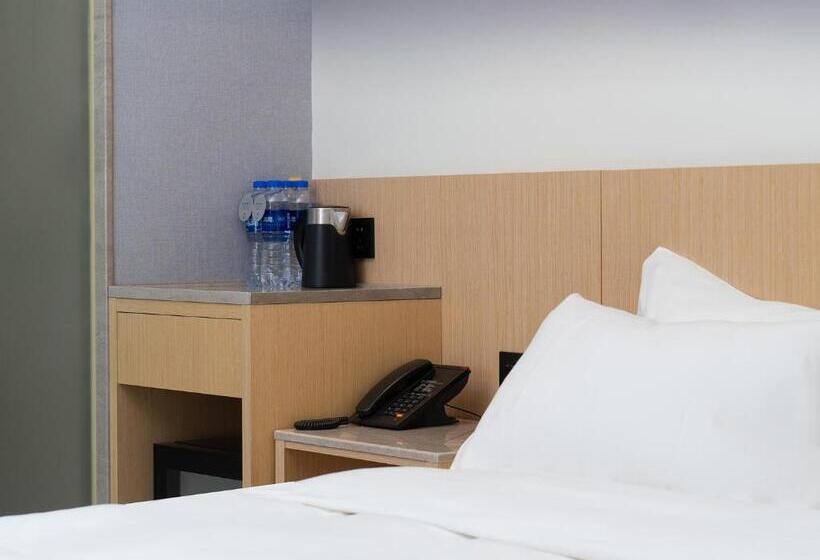 Номер Superior, Guangzhou Baiyun Airport Coco