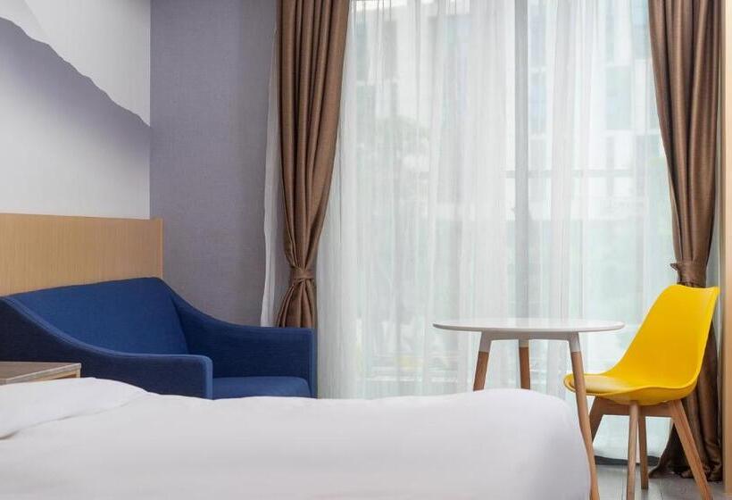 Номер Superior, Guangzhou Baiyun Airport Coco