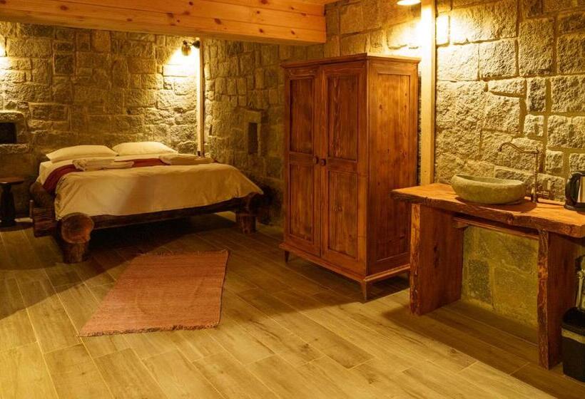 Quarto Estandar, Hobbit Chalet