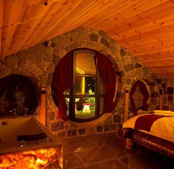 带大床的豪华间, Hobbit Chalet