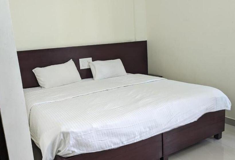 غرفة قياسية, Masterkey Properties Infopark Kochi