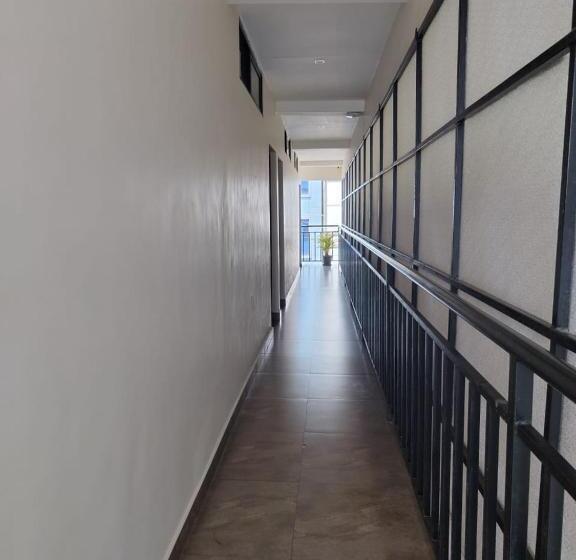 غرفة ديلوكس, Masterkey Properties Infopark Kochi