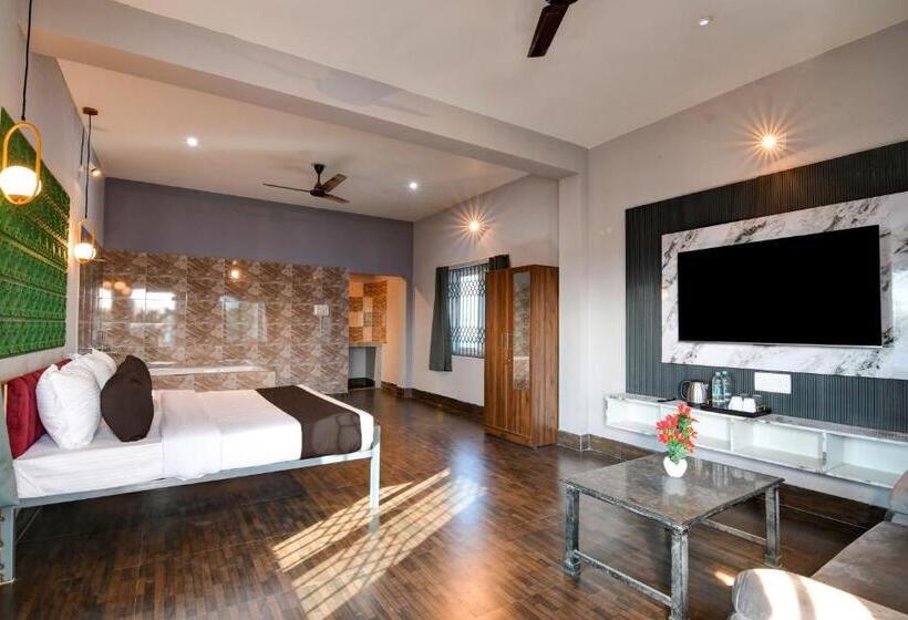 اتاق کلاسیک سه تخته, O Neatflix &chill