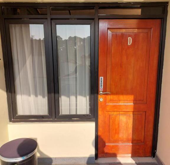 디럭스 룸, Savindra Residence Syariah Cibiru Near Krida Nusantara