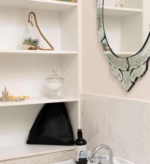 חדר דלוקס עם מיטת קינג, Summerlands   Country Luxe