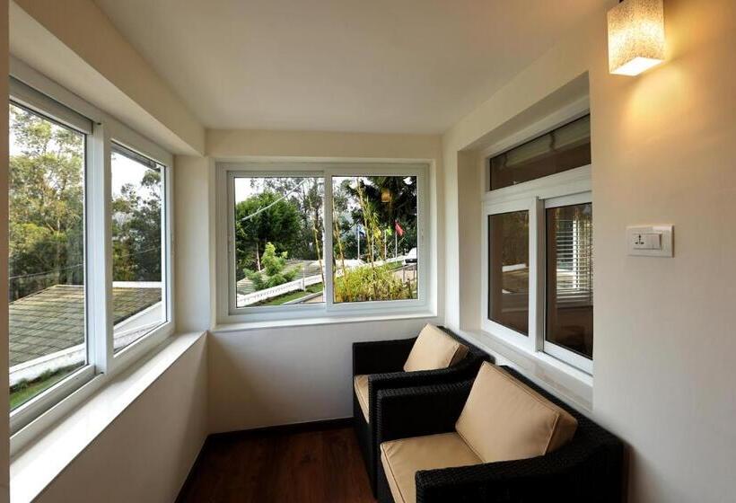 マウンテンビューファミリールーム, Green Wood Hill Cottage