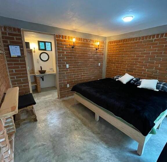 Номер Стандарт Вид на Сад, Hostal La Roca