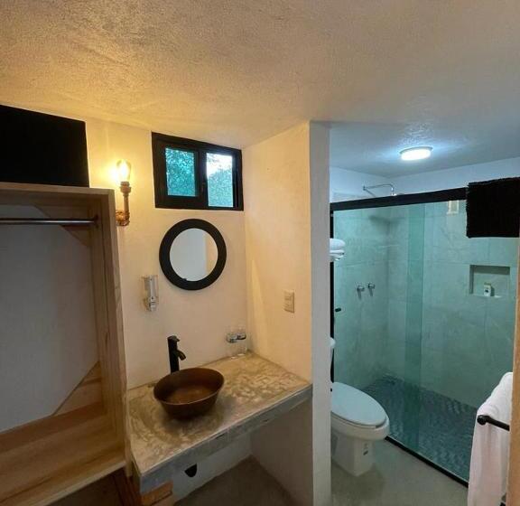 标准房带园景, Hostal La Roca