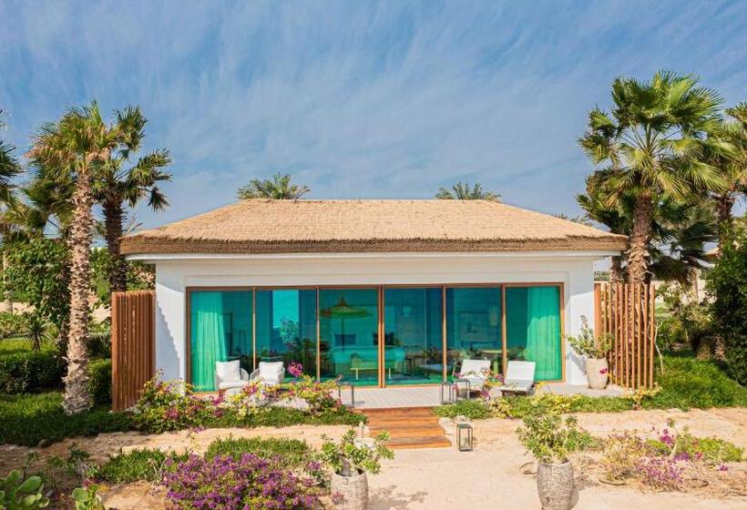 بانگلوی استاندارد, Tawila Island Resort