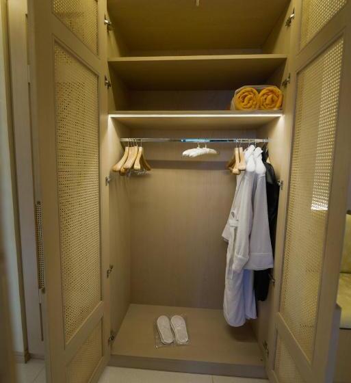 بانگلوی لوکس, Tawila Island Resort