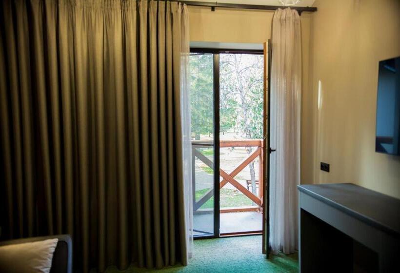 ファミリールーム, база відпочинку «зелений гай»