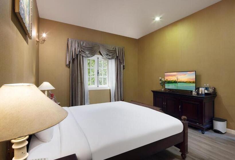 سوییت اجرایی, Hidden Mansions Saigon Resort