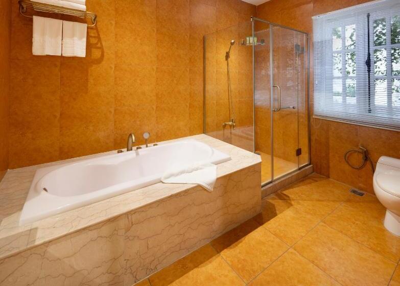 سوییت اجرایی, Hidden Mansions Saigon Resort