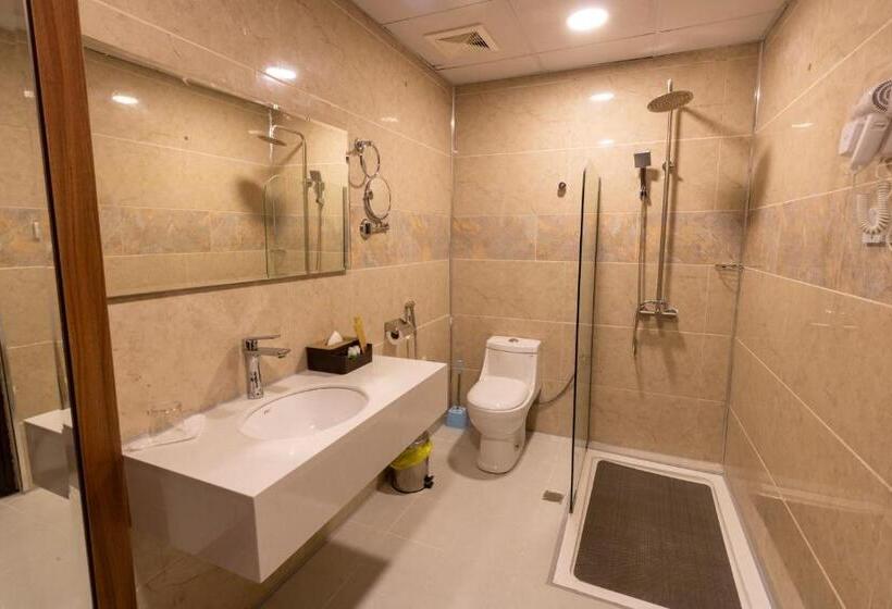 סוויטת סופריור, Zaman Homeland