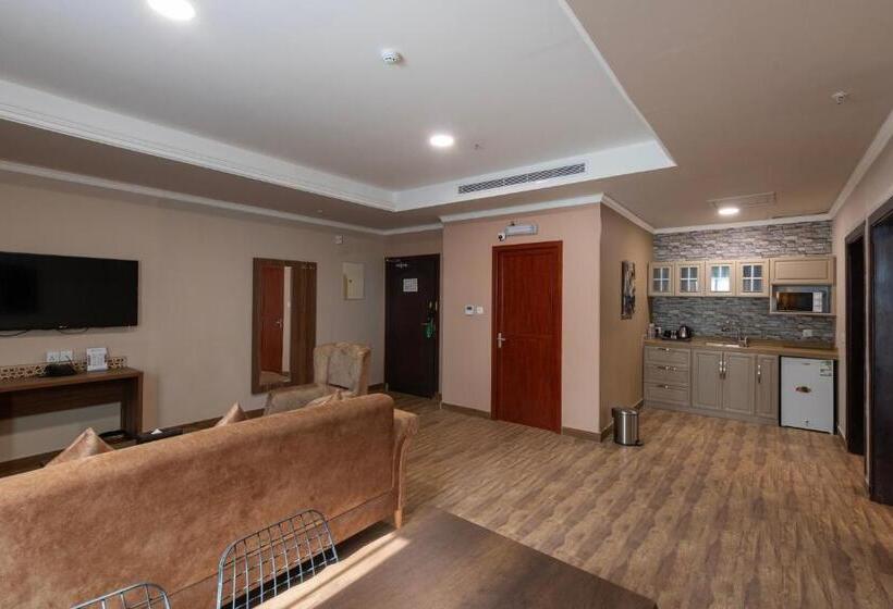 סוויטת סופריור, Zaman Homeland