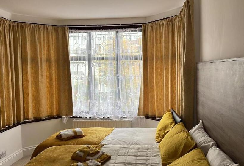 חדר סטנדרט, Apex Luxuries