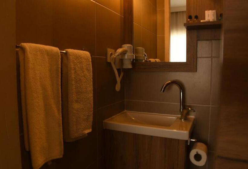 חדר סטנדרט לשלושה, Cibali Hotel Istanbul