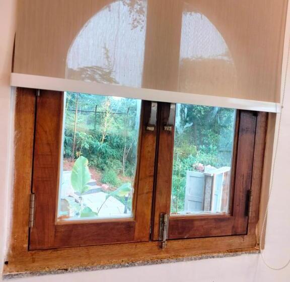 חדר סטנדרט נוף לאגם, Lotus Lakeshore Homes