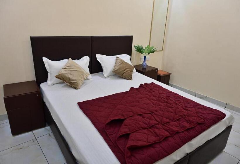 디럭스 룸 킹사이즈 침대, New Happy Home