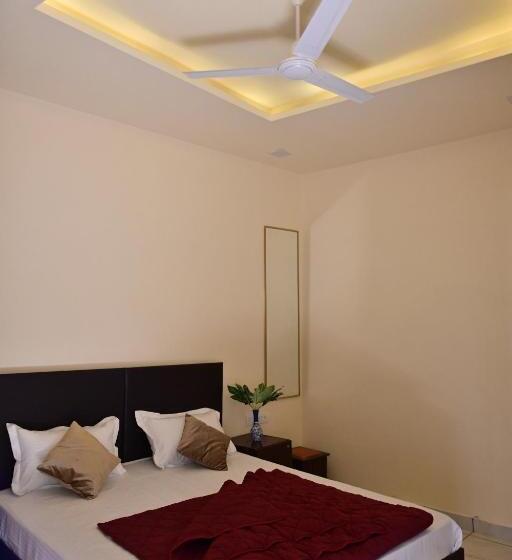 디럭스 룸 킹사이즈 침대, New Happy Home