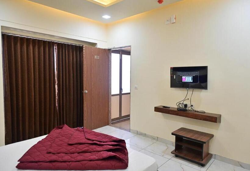 디럭스 룸 킹사이즈 침대, New Happy Home