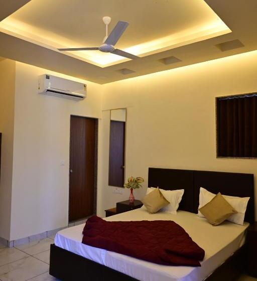 디럭스 룸 킹사이즈 침대, New Happy Home