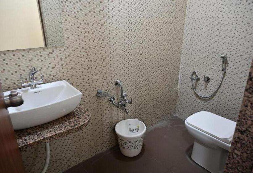 디럭스 룸, New Happy Home