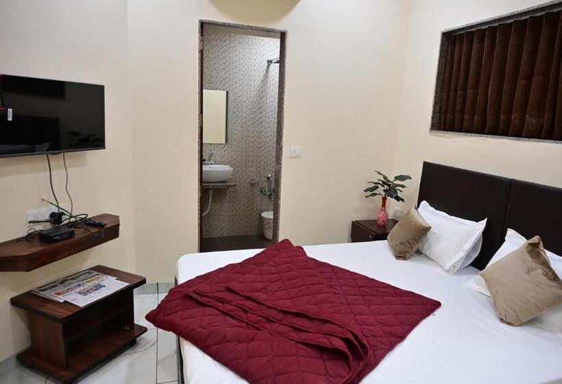 디럭스 룸, New Happy Home