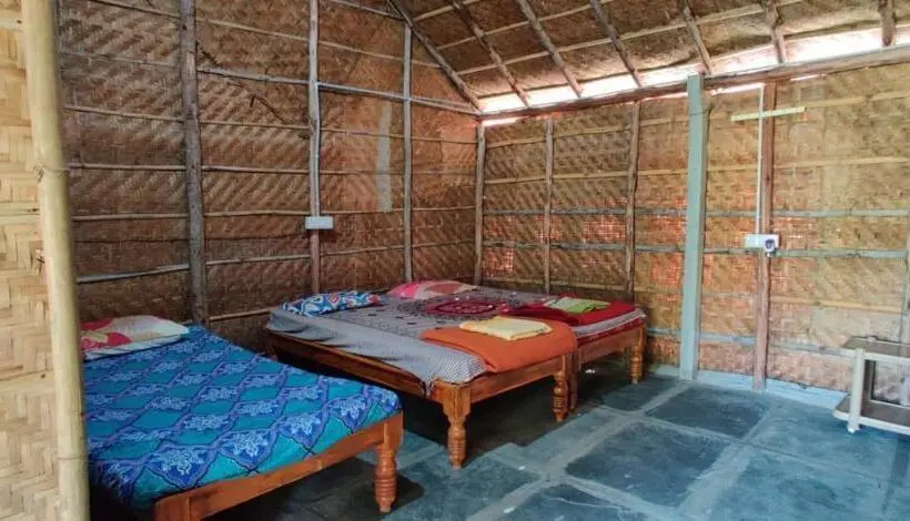Chambre Triple Standard avec Balcon, Om Home Hampi