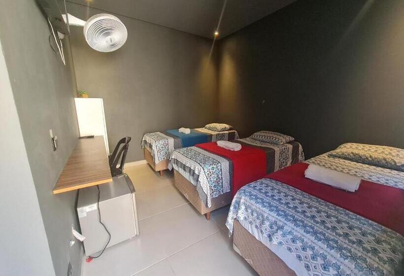 Номер Стандарт Трехместный, Pousada D’san Shower & Bed