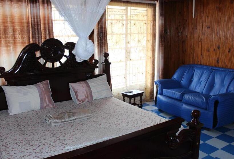 اتاق لوکس, Joyed 3 Motel