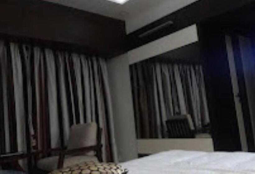 اتاق لوکس, Diu