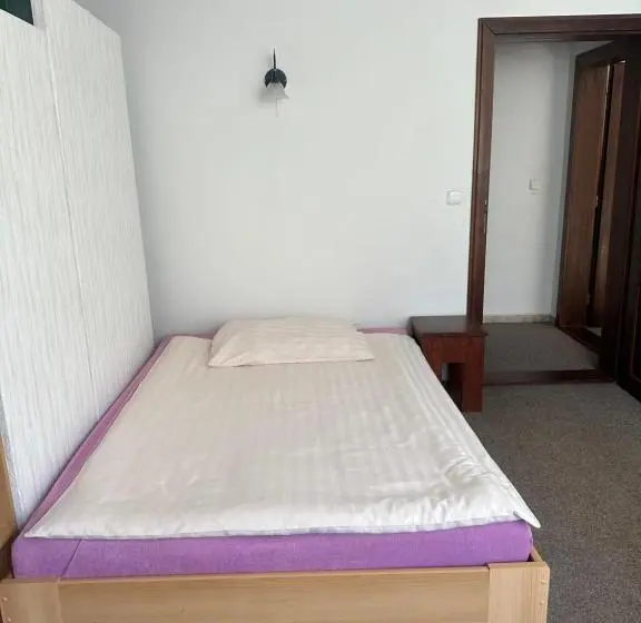 Perhehuone, Pod Klíčem