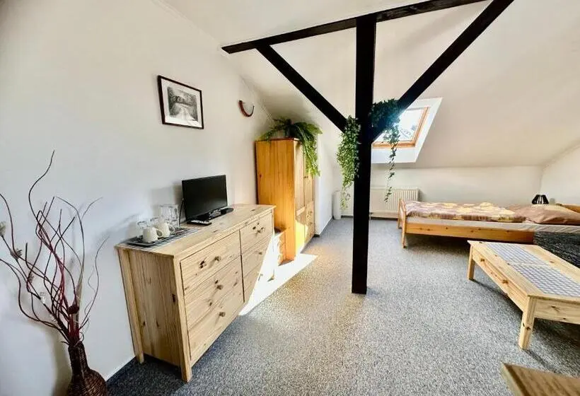 Comfort Kolmen Hengen Huone, Pod Klíčem