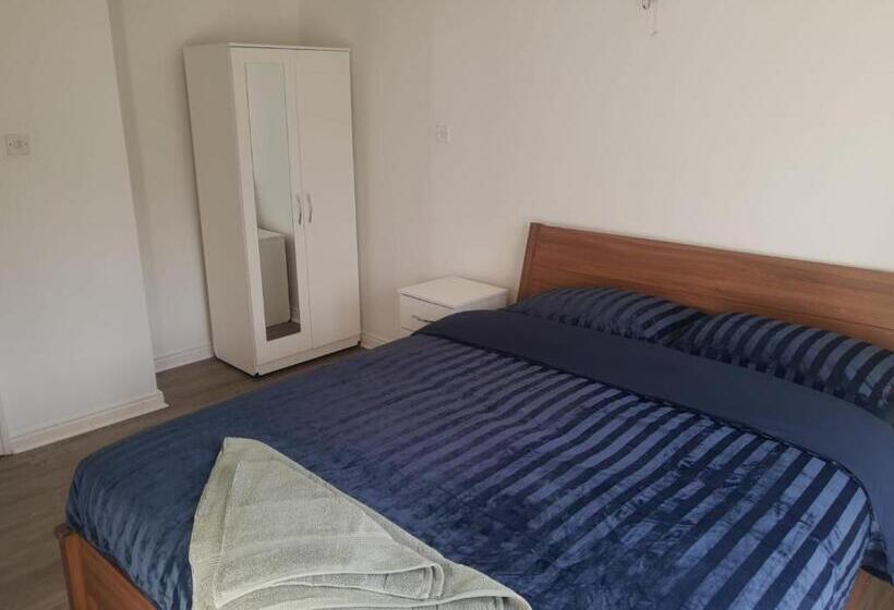 スタンダードルーム, Rahal Concord