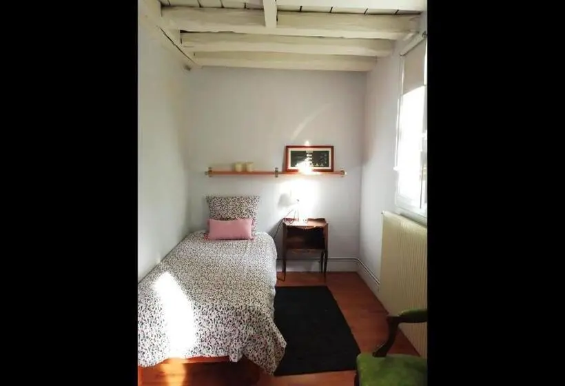 スタンダード４人部屋, Room In Guest Room   Maison Lamerique Welcome You To One Of Their Rooms Dogs Are Also Welcomed