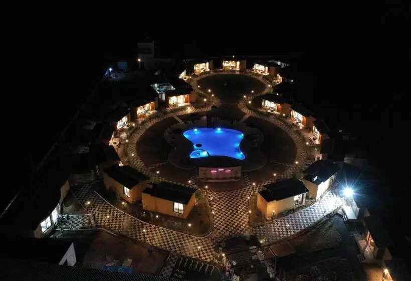 プールビュースタンダードルーム, Skd Resort And Club