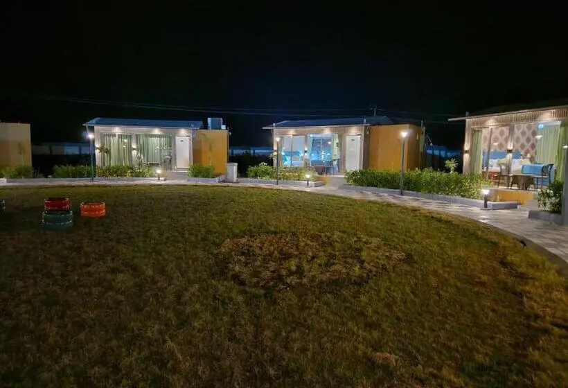 プールビュースタンダードルーム, Skd Resort And Club